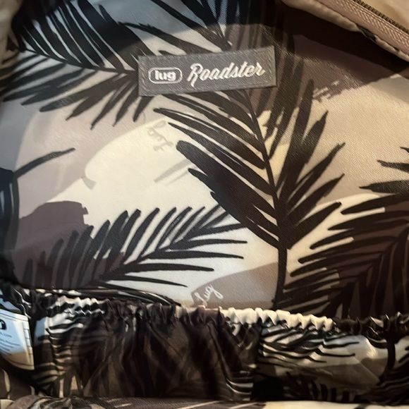 Lug Roadster Backpack in Metallic Pearl - Picture 3 of 3